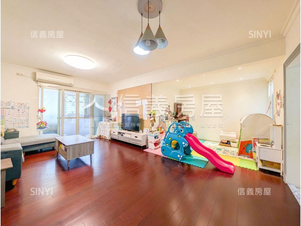 近捷運｜明亮典雅邊間美邸房屋室內格局與周邊環境