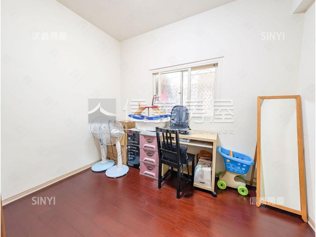 近捷運｜明亮典雅邊間美邸房屋室內格局與周邊環境