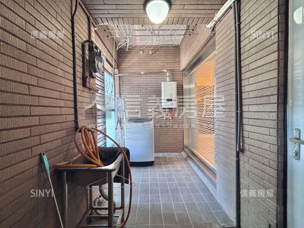 國家美術館首排雙平車房屋室內格局與周邊環境