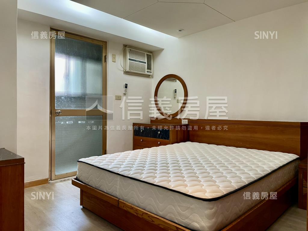 近雙子星．一房一廳有陽台房屋室內格局與周邊環境