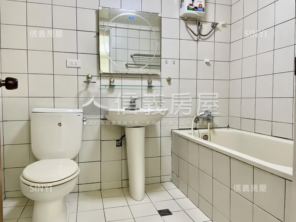 近雙子星．一房一廳有陽台房屋室內格局與周邊環境