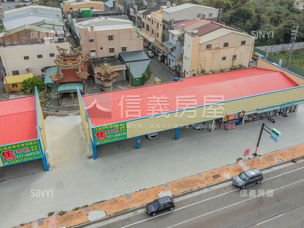 臨約三十米路嶄新店面房屋室內格局與周邊環境