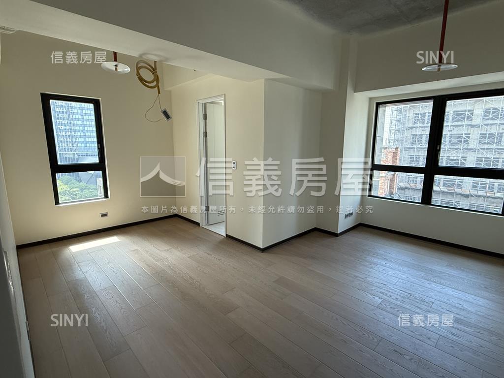 松雍靜奢名邸房屋室內格局與周邊環境