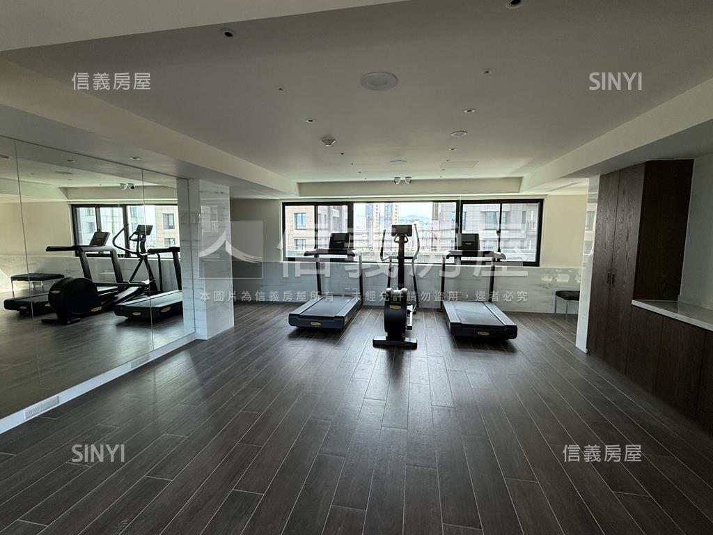 松雍靜奢名邸房屋室內格局與周邊環境