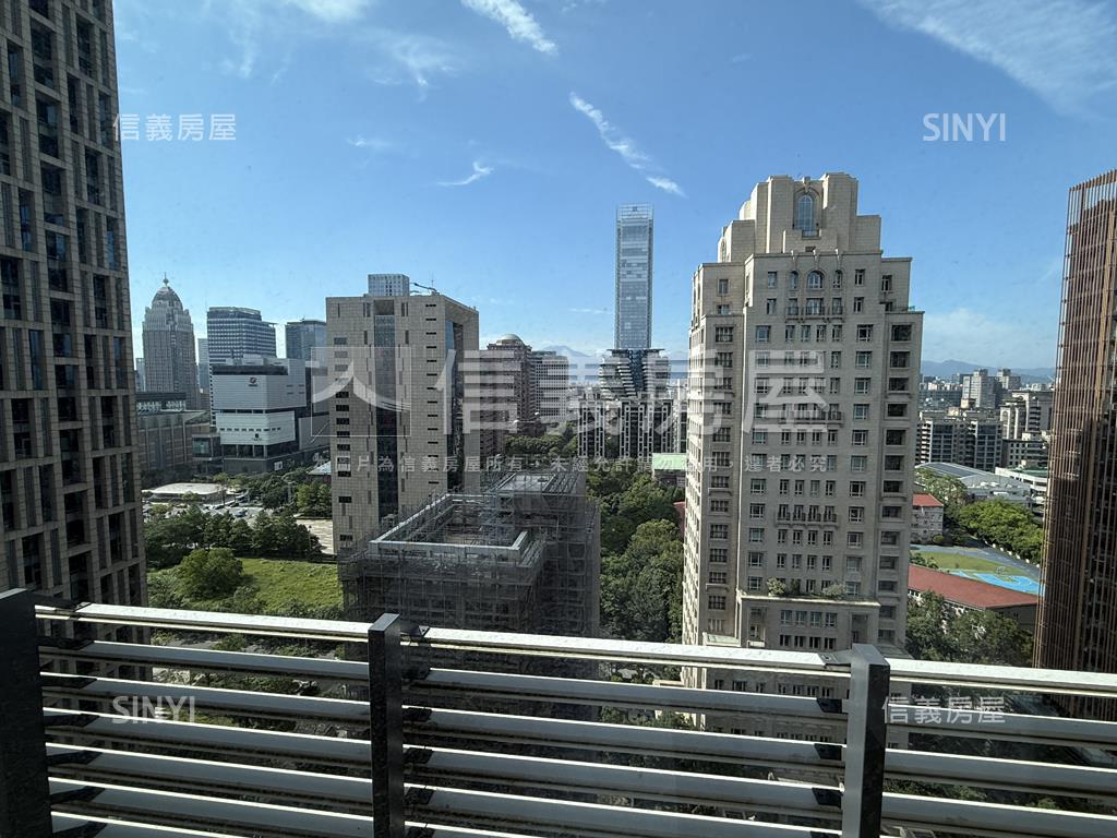 松雍靜奢名邸房屋室內格局與周邊環境