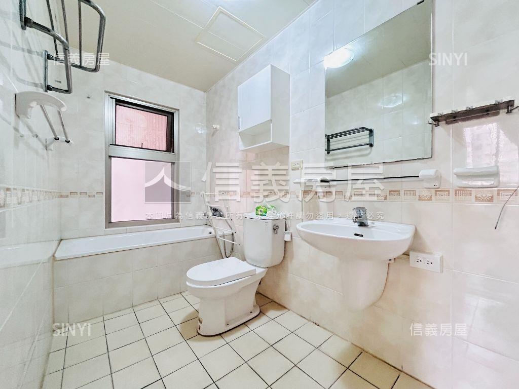 竹城大阪三房車位房屋室內格局與周邊環境