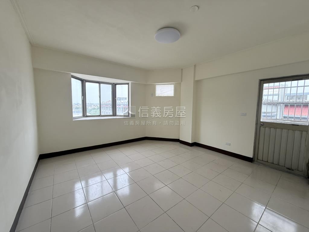 近未來Ｇ０４校園美景三房房屋室內格局與周邊環境