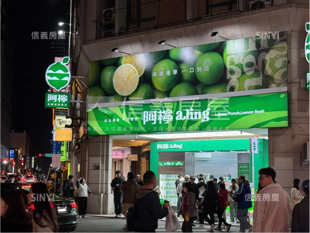 正一中街廣場舞台旁金店面房屋室內格局與周邊環境