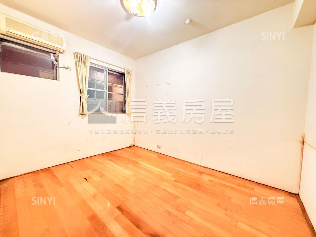 南山華廈低公設大空間房屋室內格局與周邊環境