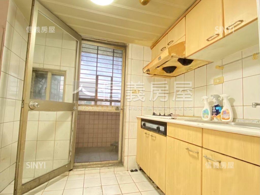 【小資首選】閃亮藍寶石房屋室內格局與周邊環境