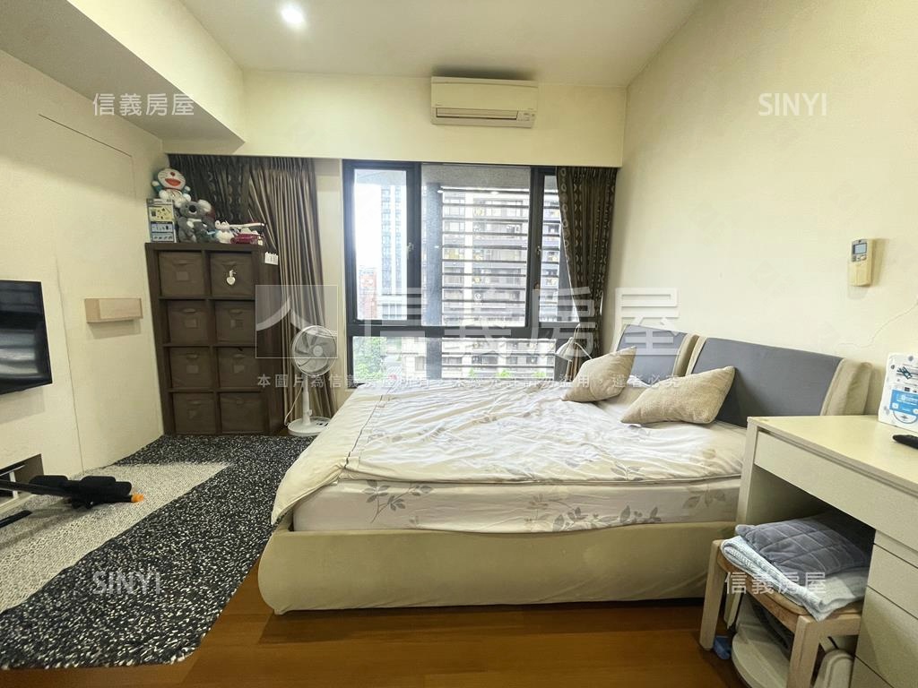 迴龍捷運鼎集裝潢美屋房屋室內格局與周邊環境
