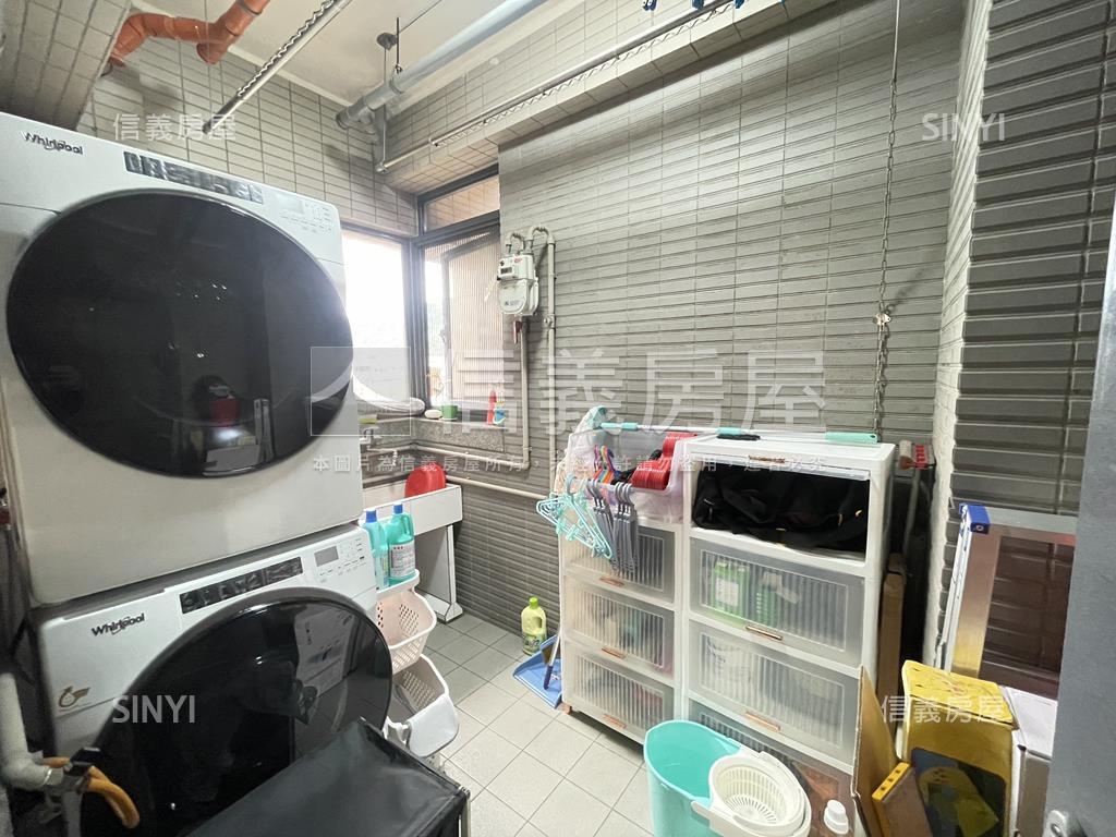 迴龍捷運鼎集裝潢美屋房屋室內格局與周邊環境