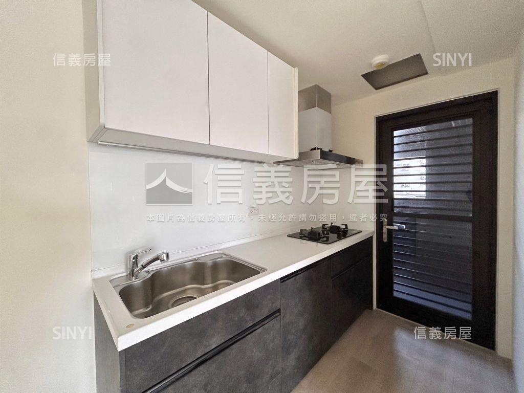 聚吉第－市中心四房雙車位房屋室內格局與周邊環境