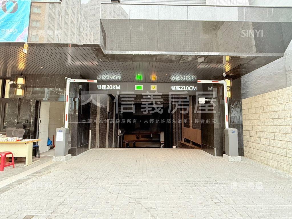 聚吉第－市中心四房雙車位房屋室內格局與周邊環境