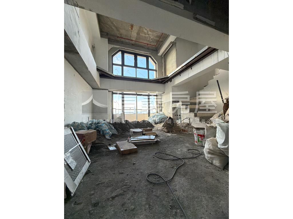 陽光明媚卡莎米亞房屋室內格局與周邊環境