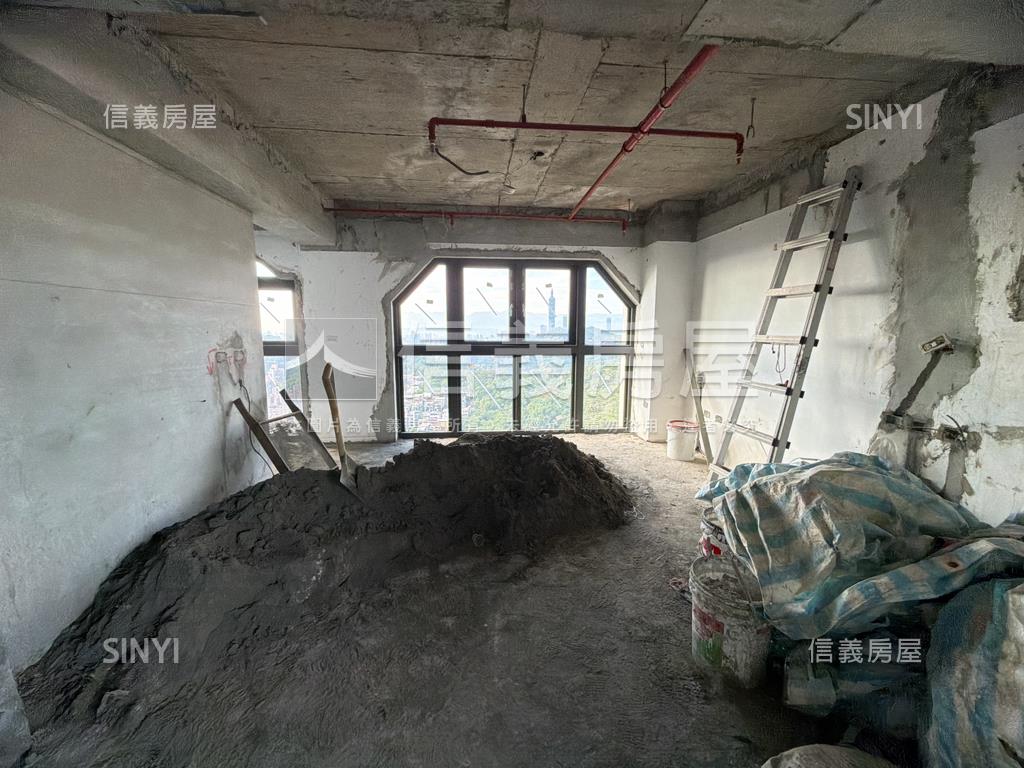 陽光明媚卡莎米亞房屋室內格局與周邊環境