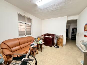 近衛武營公寓一樓