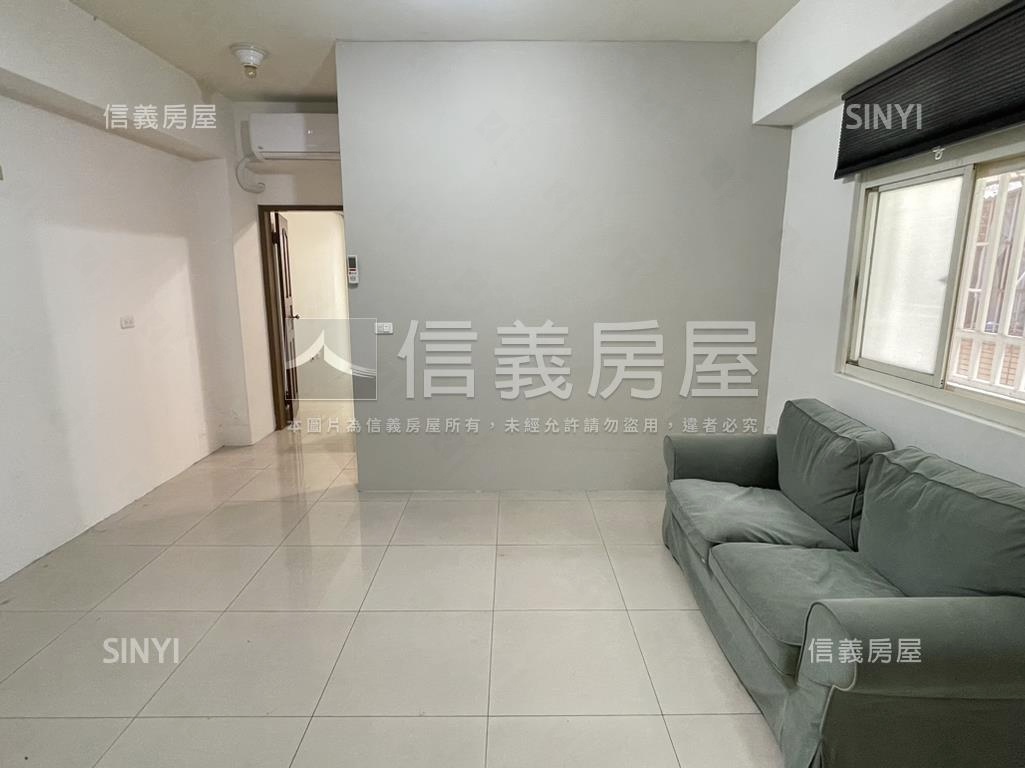 雙併電梯華廈套房房屋室內格局與周邊環境