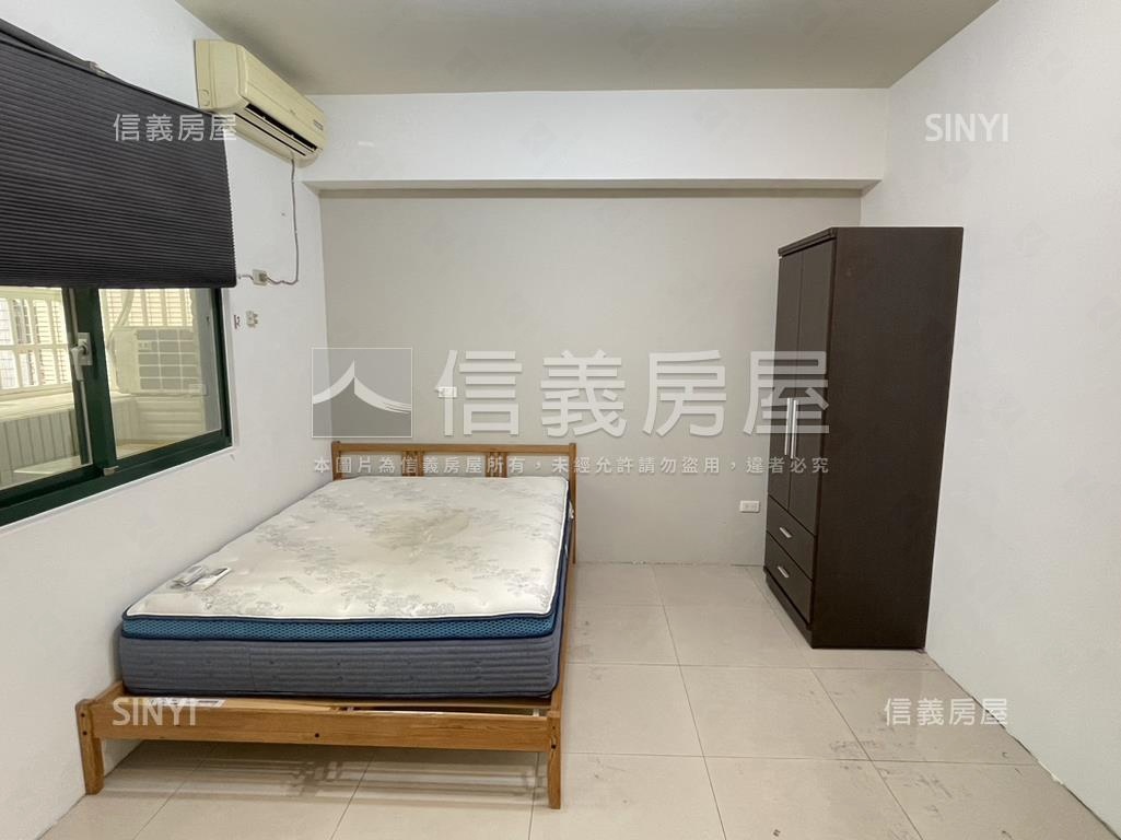 雙併電梯華廈套房房屋室內格局與周邊環境