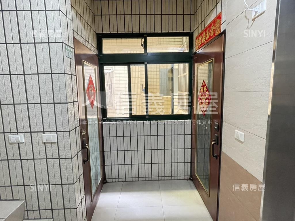 雙併電梯華廈套房房屋室內格局與周邊環境