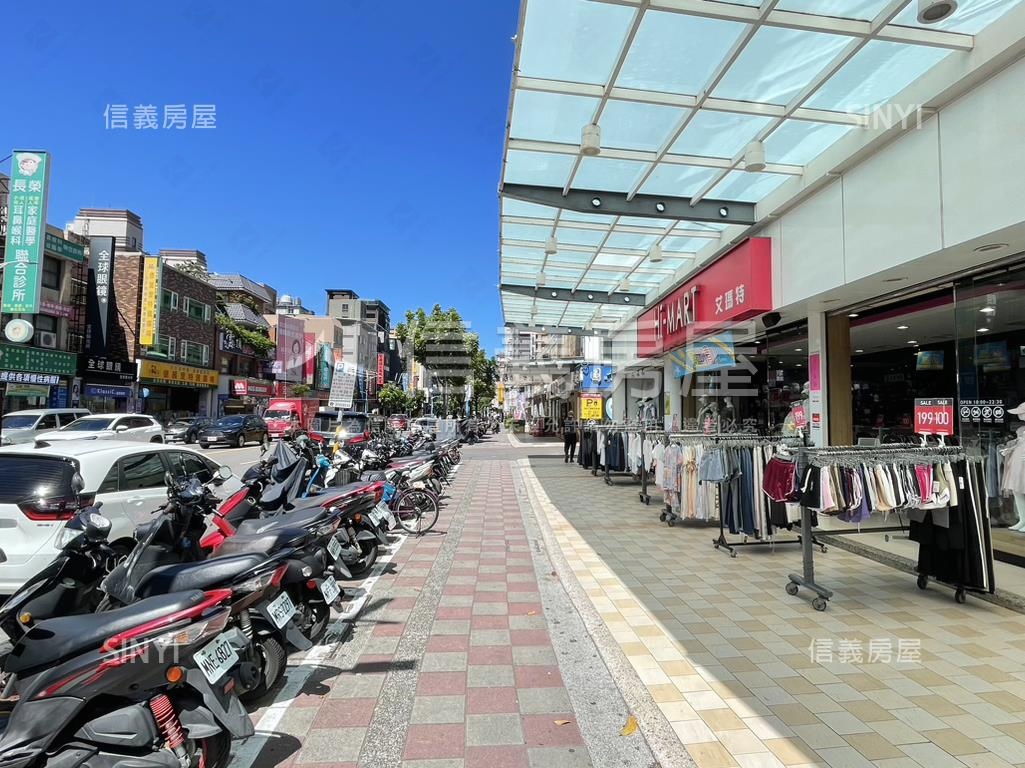 雙併電梯華廈套房房屋室內格局與周邊環境