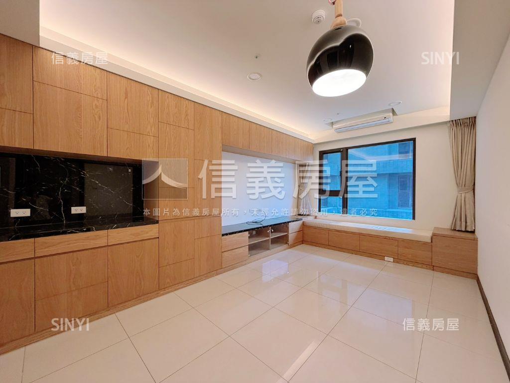 專任、高樓景觀擎天匯兩房房屋室內格局與周邊環境