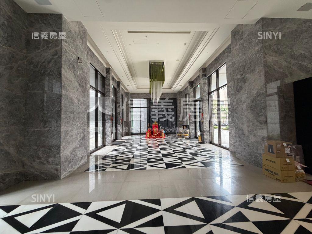 專任、高樓景觀擎天匯兩房房屋室內格局與周邊環境