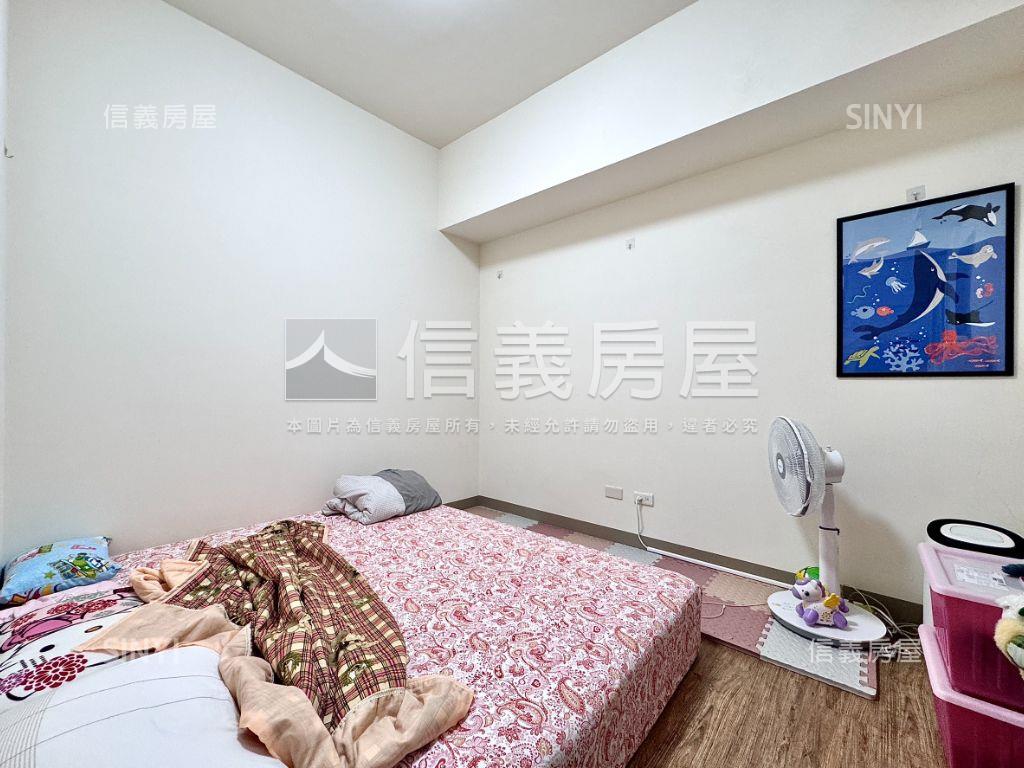 近巨蛋文藝咖啡店面房屋室內格局與周邊環境