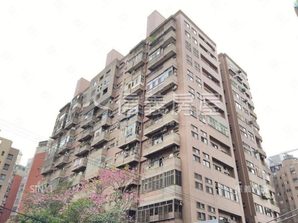 近秋紅谷★稀有美妝兩房房屋室內格局與周邊環境