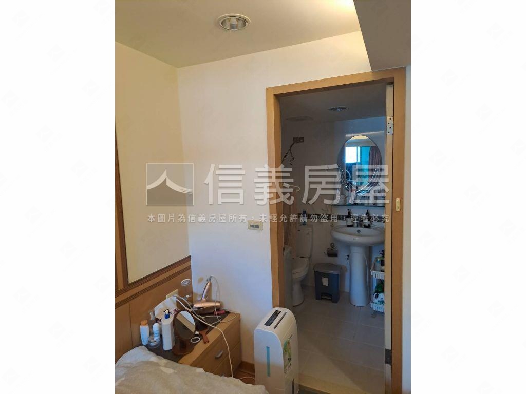 電梯收租房屋室內格局與周邊環境