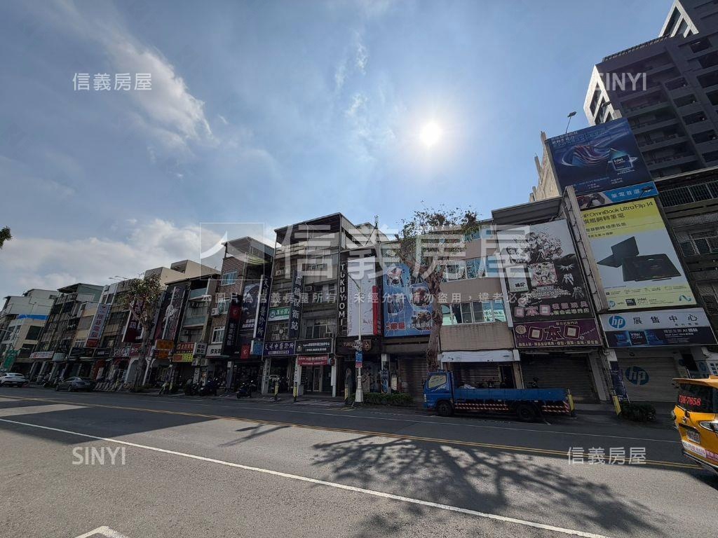 建國二路人潮吃市黃金店面房屋室內格局與周邊環境