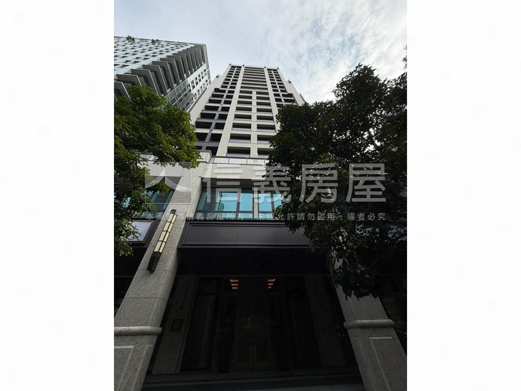 富邦藝樹１０１天際線景觀房屋室內格局與周邊環境