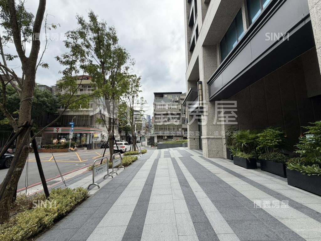 富邦藝樹１０１天際線景觀房屋室內格局與周邊環境