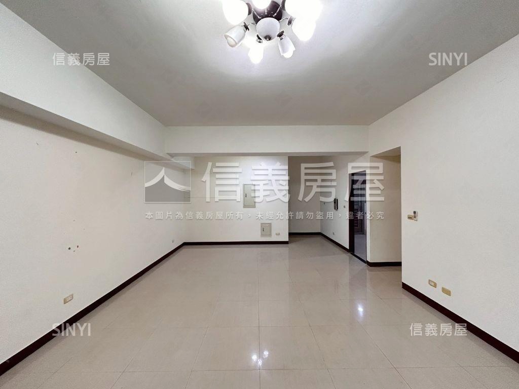 稀有釋出大四房電梯邊間房屋室內格局與周邊環境