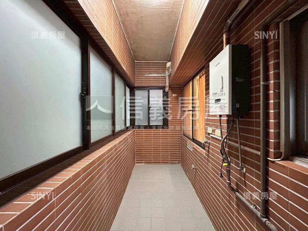 稀有釋出大四房電梯邊間房屋室內格局與周邊環境