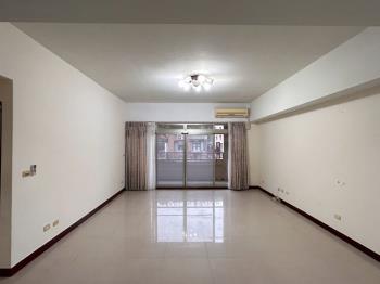 稀有釋出大四房電梯邊間