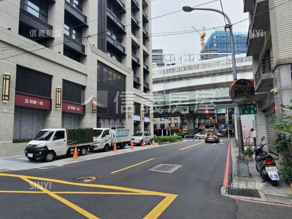 景安黃金傳家店面房屋室內格局與周邊環境