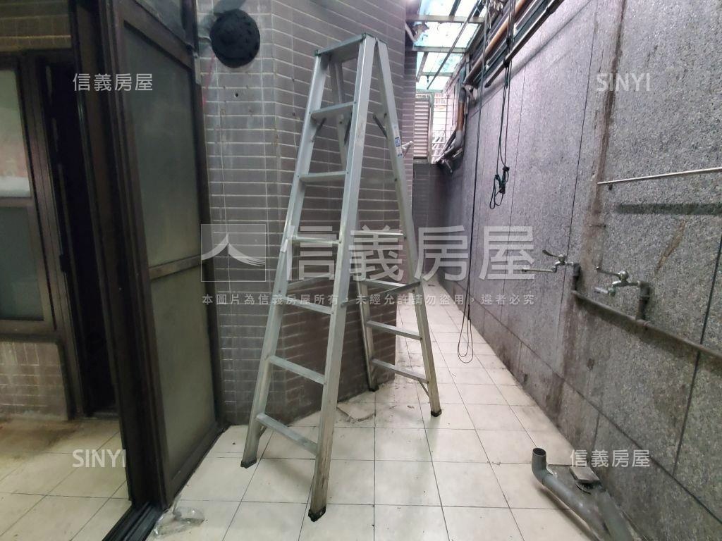 景安黃金傳家店面房屋室內格局與周邊環境