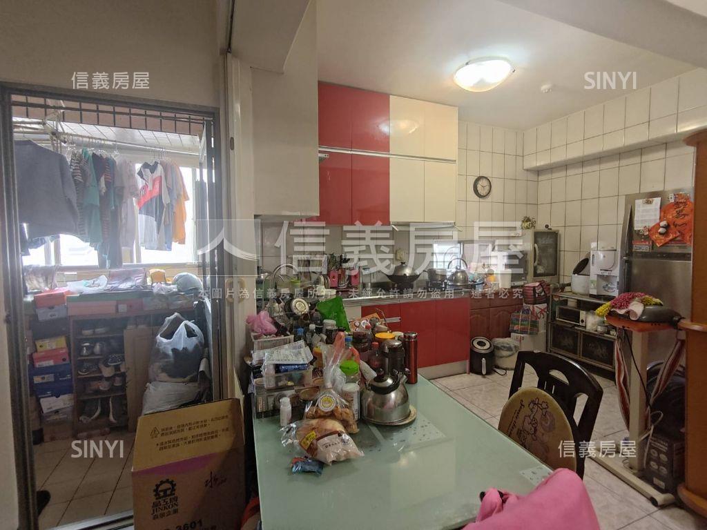 售．高人一等高樓四房車位房屋室內格局與周邊環境