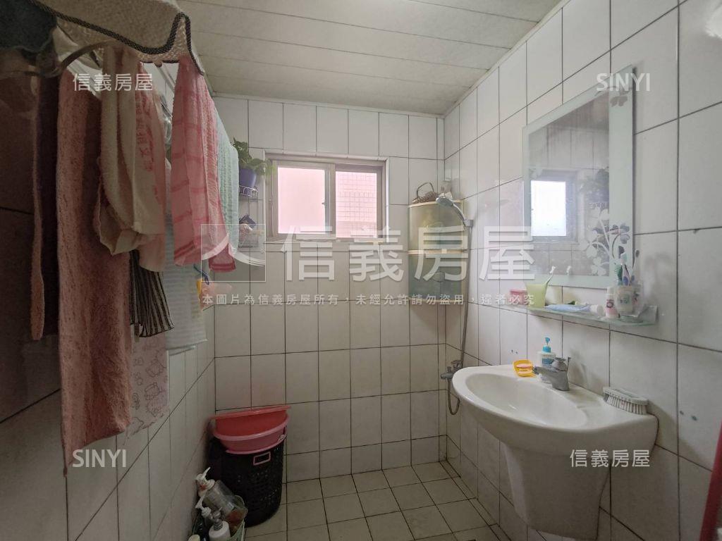 售．高人一等高樓四房車位房屋室內格局與周邊環境