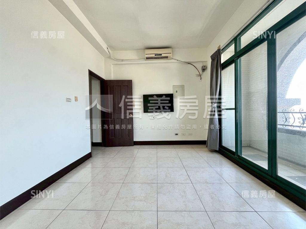 未來鄰近星巴克麥當勞金店房屋室內格局與周邊環境