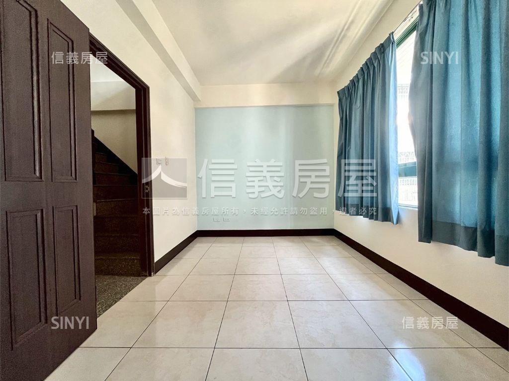 未來鄰近星巴克麥當勞金店房屋室內格局與周邊環境