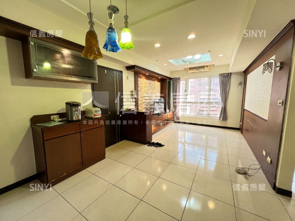 法勳三面採光高樓三房房屋室內格局與周邊環境