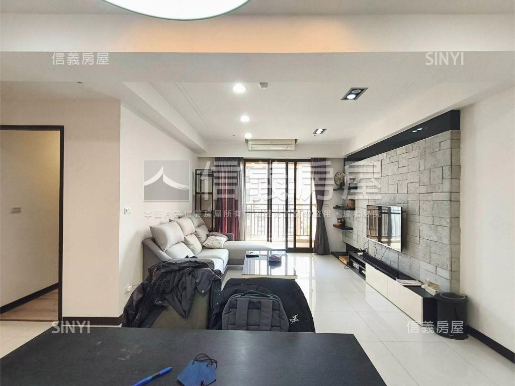 謙邑高樓層三房車位房屋室內格局與周邊環境