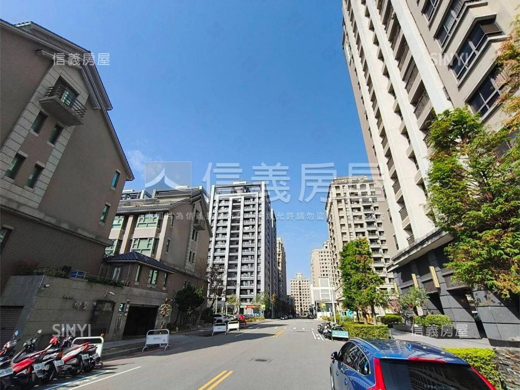 謙邑高樓層三房車位房屋室內格局與周邊環境