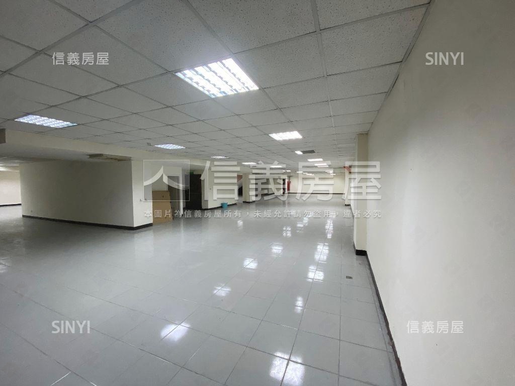 正圓通路穩定收租金店房屋室內格局與周邊環境