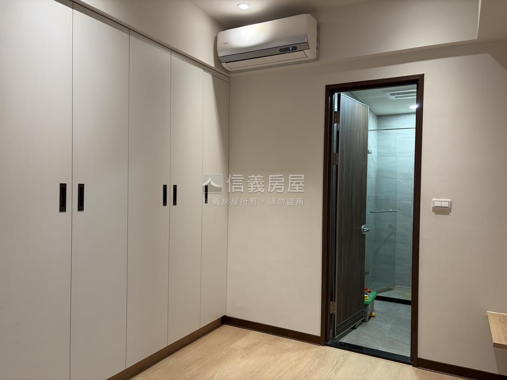 國王三房裝潢美屋房屋室內格局與周邊環境