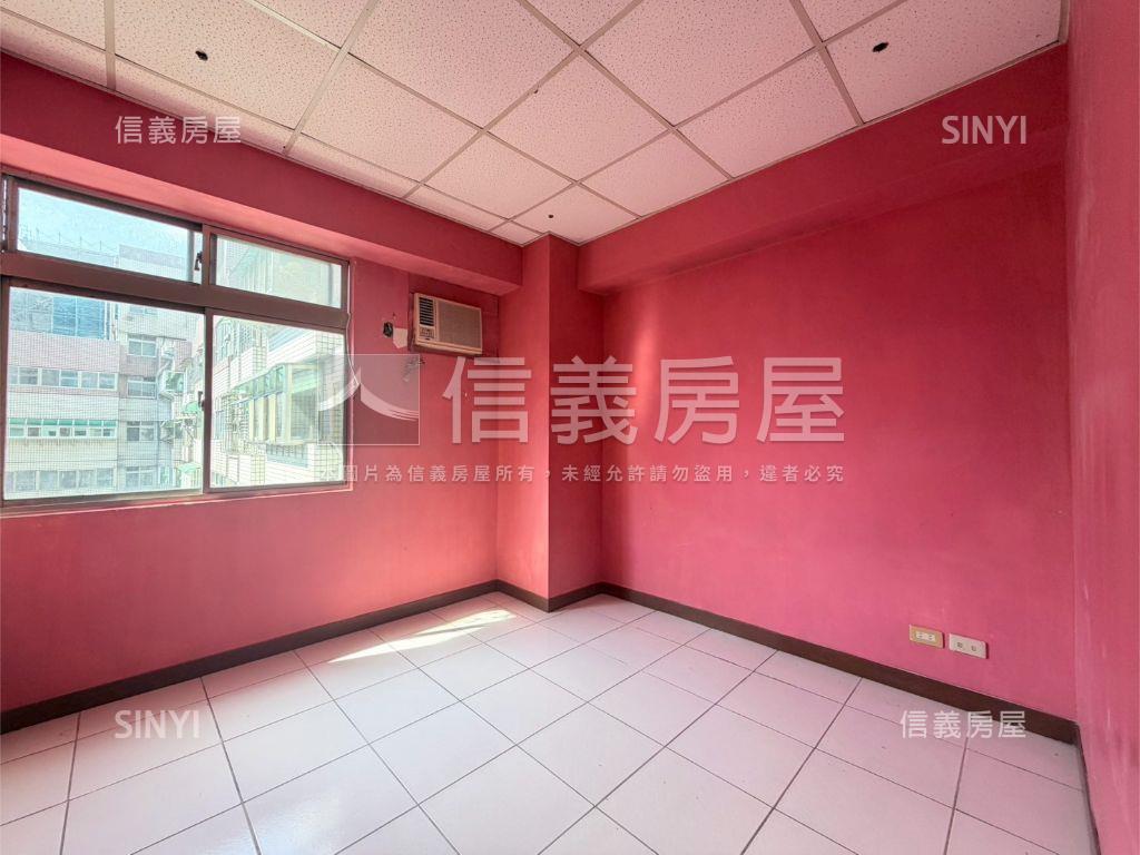 龍之鄉低總價學區三房房屋室內格局與周邊環境