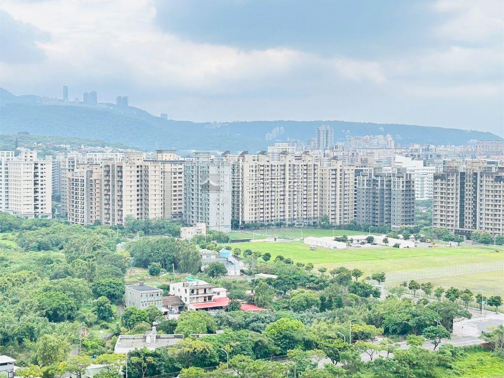 海洋都心２裝潢３房房屋室內格局與周邊環境