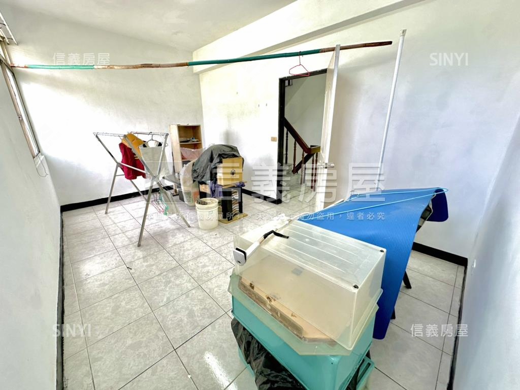 仁武小資成家低總價透天房屋室內格局與周邊環境